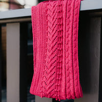 Oiva Scarf | Knitting Pattern by Camille Romano - close up