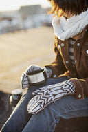 Arrowhead Mittens | Knitting Pattern by Alexis Winslow