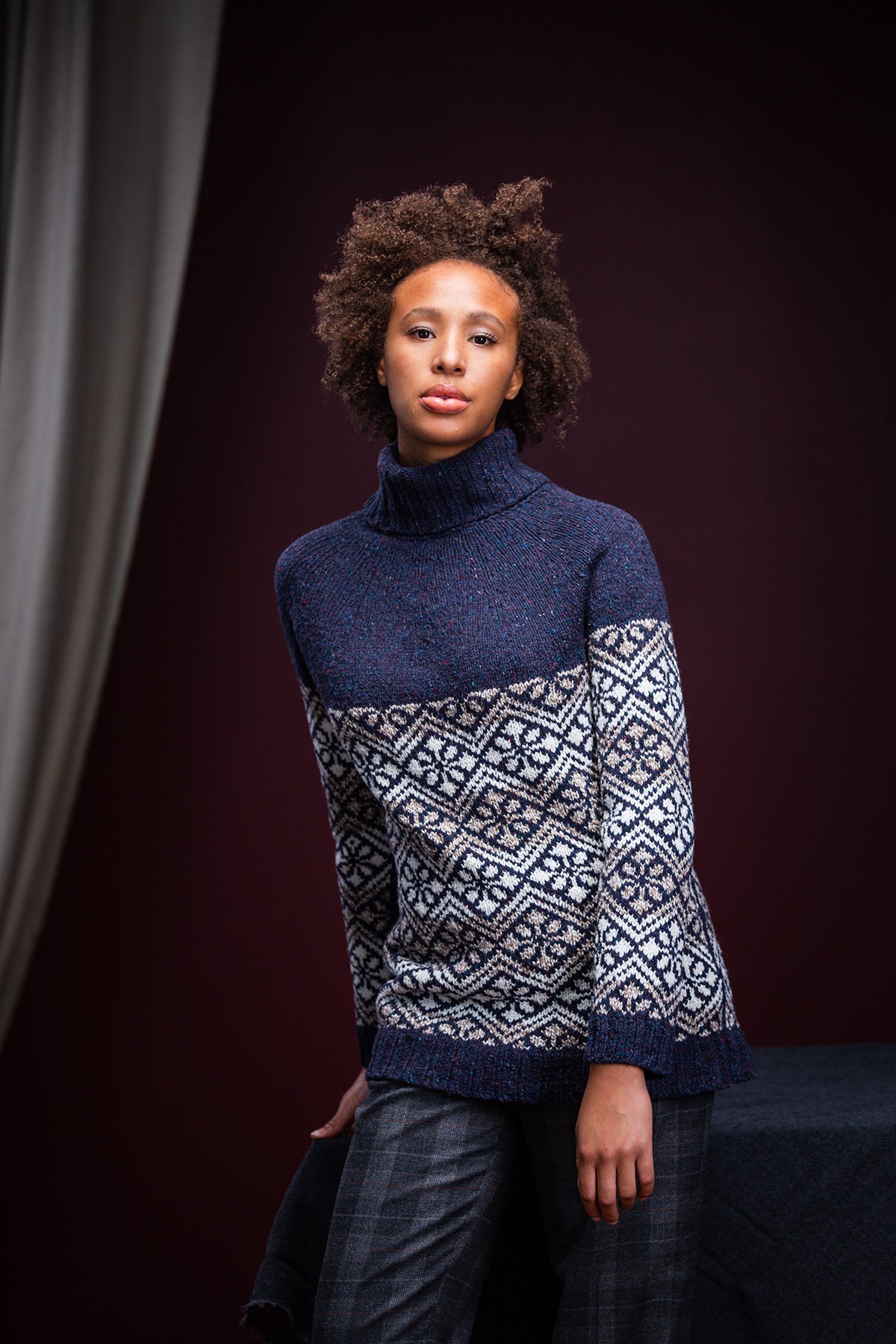 Tuck Pullover, Knitting Pattern by Véronik Avery