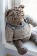 Humphrey Stuffed Bear | Knitting Pattern by Véronik Avery