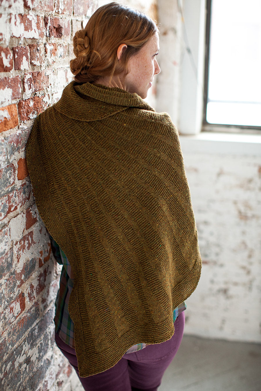 http://brooklyntweed.com/cdn/shop/products/thorn-1_2d8025ca-f6ba-433d-a38d-c6c786a5ed12.jpg?v=1570257727