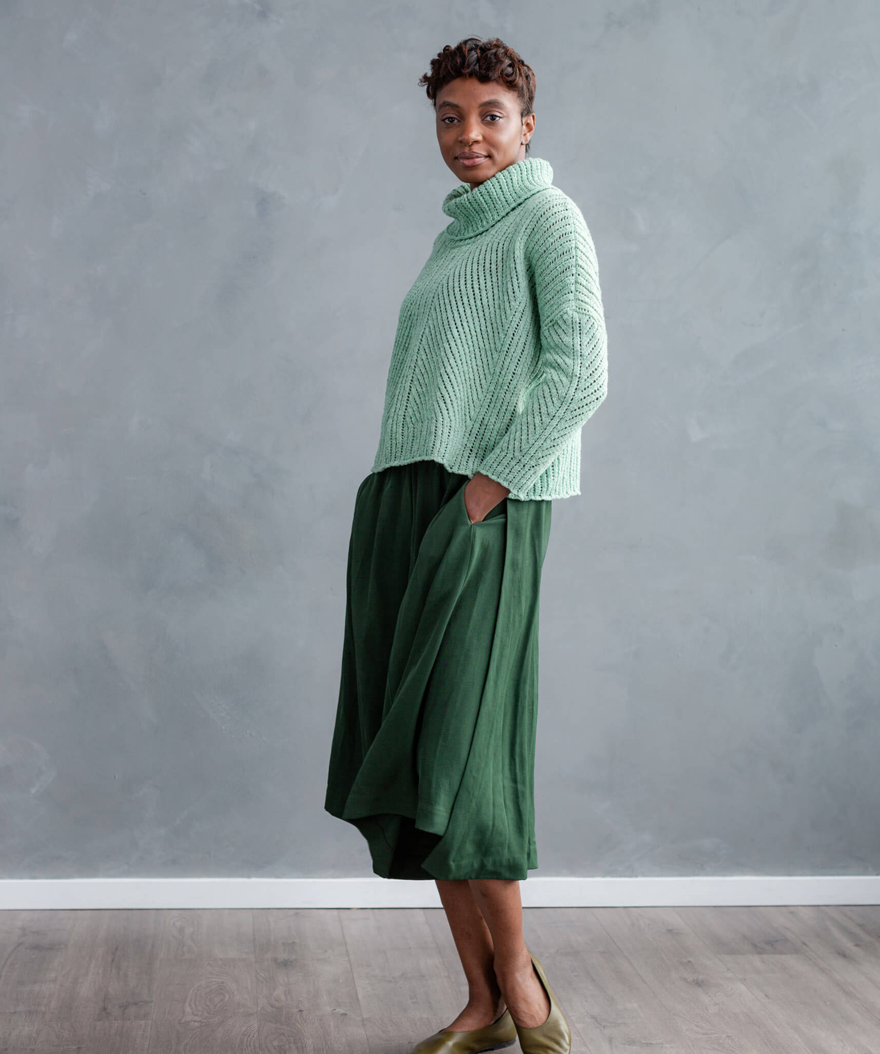 【新品タグ付き】Ruffled Hem Chenille Knit Tops Ruffled Hem Chenille Knit Tops/ラッフルヘムモールニットトップス