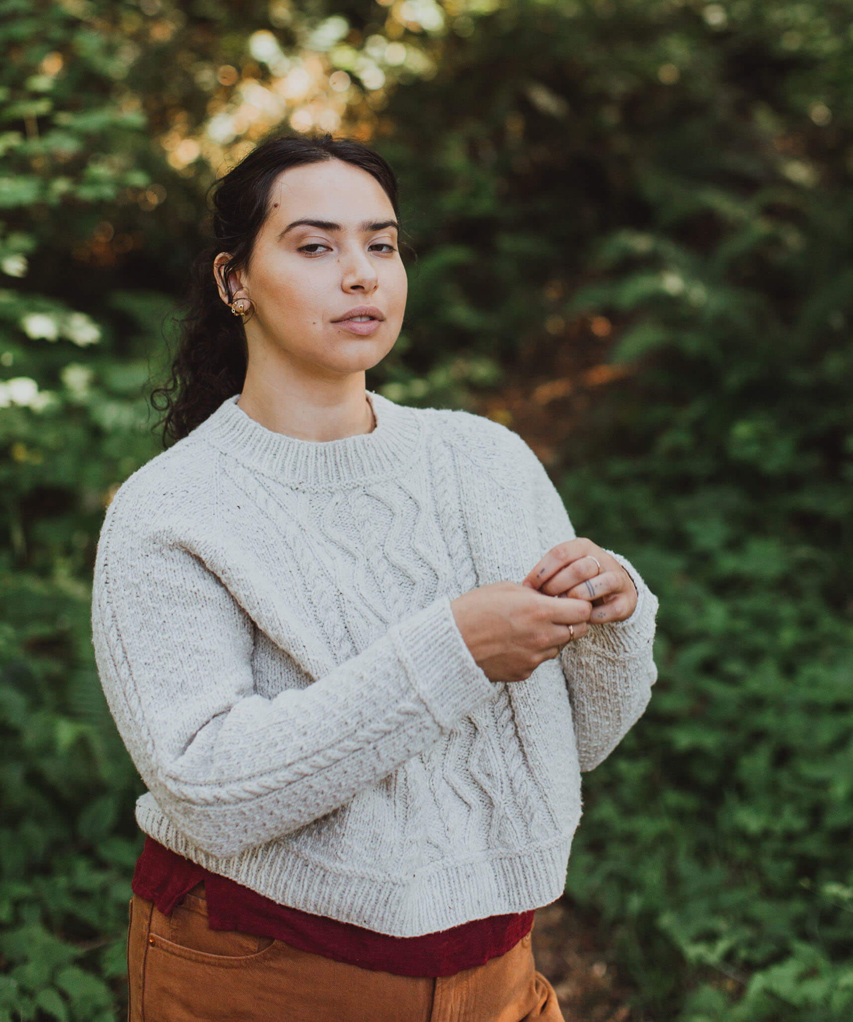 ameri vintage⭐︎HENLY NECK KNIT CAMI Cambys Pullover | Knitting Pattern by Orlane Sucche | Brooklyn Tweed