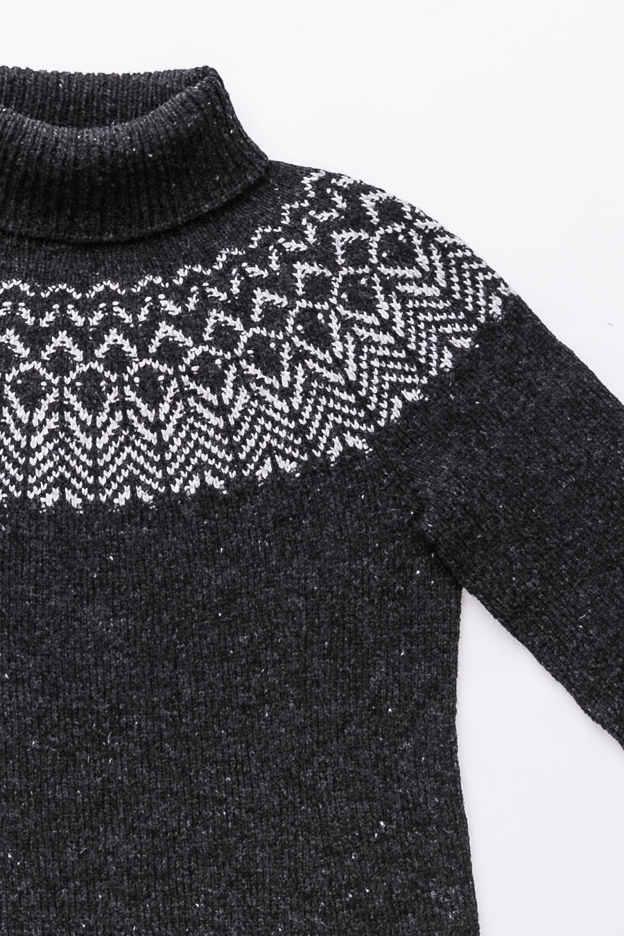 Frostpeak Pullover | Knitting Pattern by Véronik Avery | Brooklyn