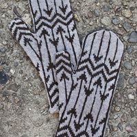 Arrowhead Mittens | Knitting Pattern by Alexis Winslow