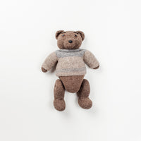 Humphrey Stuffed Bear | Knitting Pattern by Véronik Avery