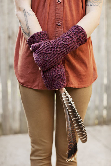 Lockhart Mitts | Knitting Pattern by Leila Raven