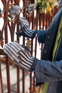 Pinion Mittens | Knitting Pattern by Véronik Avery